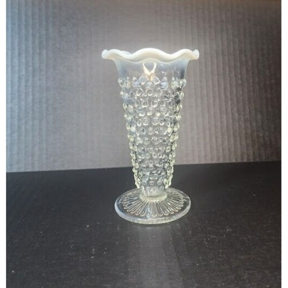 Vintage Anchor Hocking Moonstone Opalescence Hobnail 5 1/2" Decorative‎ Vase